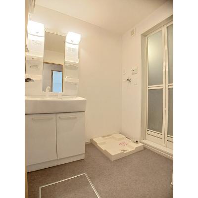 アヴァンツァートⅢ 203【管理NO：1-017693902-02030】 ★家具家電は申し込み後に搬入します★の物件画像