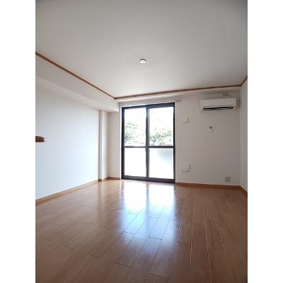 ジラソーレ 103【管理NO：1-013031001-01030】 ★家具家電は申し込み後に搬入します★の物件画像