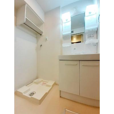メリーアドニス　Ｂ 205【管理NO：1-022182402-02040】 ★家具家電は申し込み後に搬入します★の物件画像