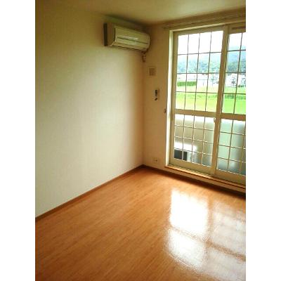 グリュッククレー　Ｂ棟 203【管理NO：1-013049702-02030】 ★家具家電は申し込み後に搬入します 2026年09月中旬入居可能の物件画像