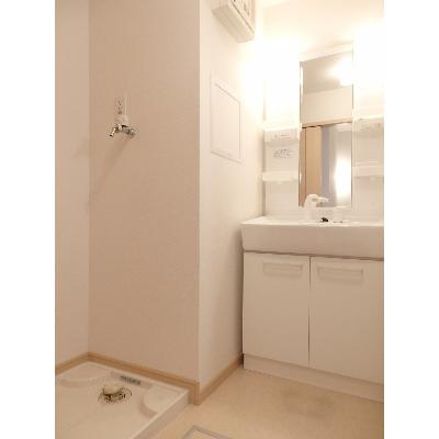 ベル　フィオーレ　Ⅱ 202【管理NO：1-015205502-02020】 ★家具家電は申し込み後に搬入します★ ★2026年09月上旬入居可能★の物件画像