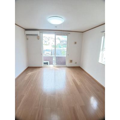 エレガンスＳ 102【管理NO：1-012399201-01020】 ★家具家電は申し込み後に搬入します★の物件画像
