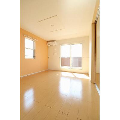 プリンセス　バニラ 201【管理NO：1-021010301-02010】 ★家具家電は申し込み後に搬入します★ ★2026年09月上旬入居可能★の物件画像