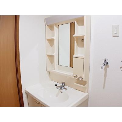 グレートバリーⅠ 201【管理NO：1-009601201-02010】 ★家具家電は申し込み後に搬入します★ ★2026年08月下旬入居可能★の物件画像
