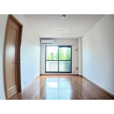 グラディオＫ 101【管理NO：1-012535901-01010】 ★家具家電は申し込み後に搬入します 2026年08月中旬入居可能の物件画像
