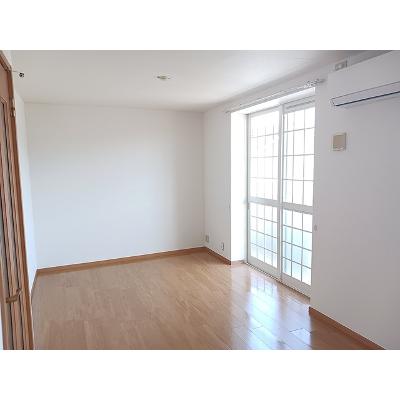 ロンジャルダンⅡ 203【管理NO：1-012568802-02030】 ★家具家電は申し込み後に搬入します★の物件画像