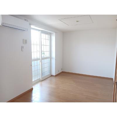 ロンジャルダンⅡ 202【管理NO：1-012568802-02020】 ★家具家電は申し込み後に搬入します★の物件画像