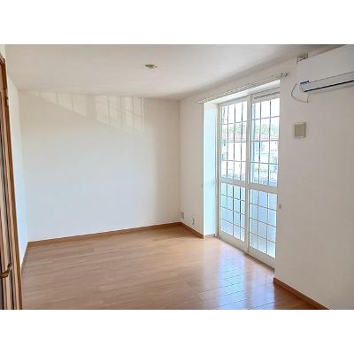 ロンジャルダンⅠ 203【管理NO：1-012568801-02030】 ★家具家電は申し込み後に搬入します★の物件画像