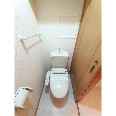 ウロジンゼⅠ 201【管理NO：1-013118701-02010】 ★家具家電は申し込み後に搬入します★ ★2026年08月下旬入居可能★の物件画像