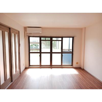 サンライズ・マンション 102【管理NO：1-007968501-01020】 ★家具家電は申し込み後に搬入します★の物件画像