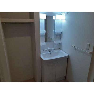 すみれ草 101【管理NO：1-021767301-01010】 ★家具家電は申し込み後に搬入します★ ★2026年09月中旬入居可能★の物件画像
