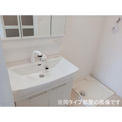 ミニョン　フロル　Ａ 201【管理NO：1-028577401-02010】 ★家具家電は申し込み後に搬入します★ ★2026年10月上旬入居可能★の物件画像