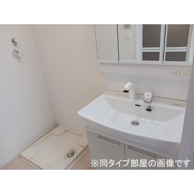 アラモード 205【管理NO：1-028433401-02050】 ★家具家電は申し込み後に搬入します 2026年10月上旬入居可能の物件画像