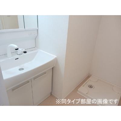 アラモード 103【管理NO：1-028433401-01030】 ★家具家電は申し込み後に搬入します★ ★2026年10月上旬入居可能★の物件画像