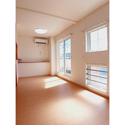 カーサ　フィオーレ 203【管理NO：1-015704701-02030】 ★家具家電は申し込み後に搬入します★の物件画像