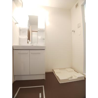 パレイシア 203【管理NO：1-019119201-02030】 ★家具家電は申し込み後に搬入します★の物件画像