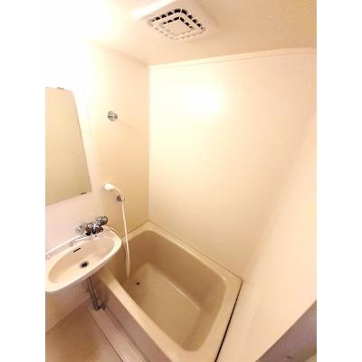 エルディム秀和 101【管理NO：1-001577301-01010】 ★家具家電は申し込み後に搬入します★の物件画像