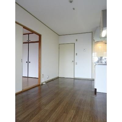 レジデンスマツバラ 205【管理NO：1-001611801-02040】 ★家具家電は申し込み後に搬入しますの物件画像