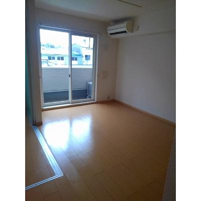 イーハ・トーブⅡ 103【管理NO：1-016278302-01030】 ★家具家電は申し込み後に搬入します★の物件画像