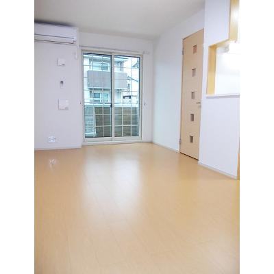 グラードⅢ 101【管理NO：1-020912801-01010】 ★家具家電は申し込み後に搬入します 2026年09月上旬入居可能の物件画像