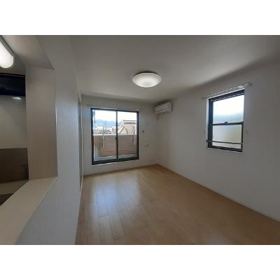 レジデンスひかり 203【管理NO：1-021645901-02030】 ★家具家電は申し込み後に搬入します 2026年08月下旬入居可能の物件画像