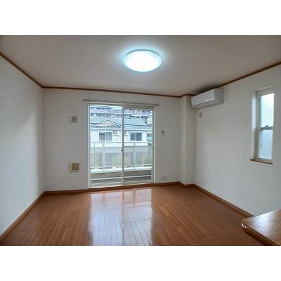 プラシードⅠ 203【管理NO：1-013325801-02030】 ★家具家電は申し込み後に搬入します 2026年08月下旬入居可能の物件画像