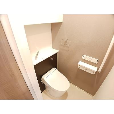 フォンテーヌ 201【管理NO：1-028312701-02010】 ★家具家電は申し込み後に搬入します★の物件画像