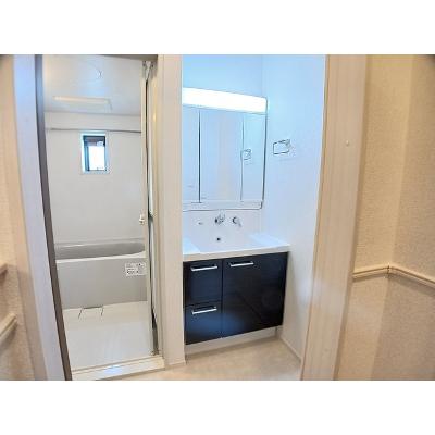 フォンテーヌ 201【管理NO：1-028312701-02010】 ★家具家電は申し込み後に搬入します★の物件画像