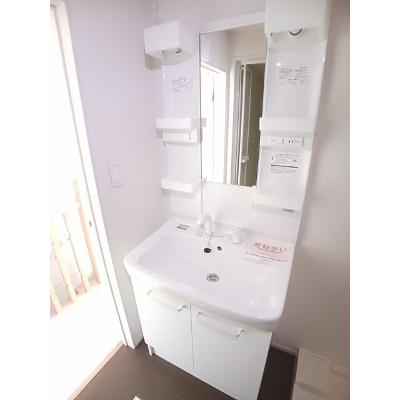 ブリリアントＡ 203【管理NO：1-021421301-02030】 ★家具家電は申し込み後に搬入します 2026年08月下旬入居可能の物件画像