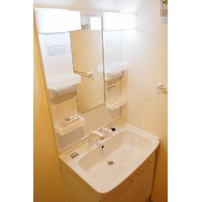 シャネル　アイ 201【管理NO：1-020186701-02010】 ★家具家電は申し込み後に搬入します★ ★2026年09月上旬入居可能★の物件画像