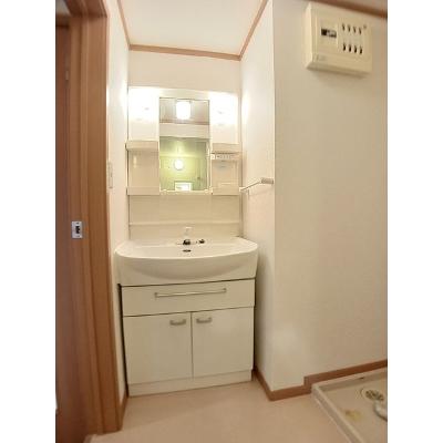 ベル・サンフィールド 202【管理NO：1-012274701-02020】 ★家具家電は申し込み後に搬入します★の物件画像