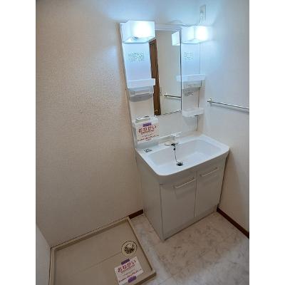 ソレアード　高岡 102【管理NO：1-011523501-01020】 ★家具家電は申し込み後に搬入します★の物件画像
