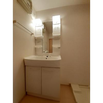 エコールⅠ 205【管理NO：1-017412201-02040】 ★家具家電は申し込み後に搬入します 2026年08月上旬入居可能の物件画像