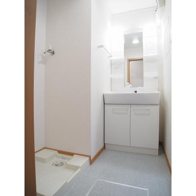 モニックファミューＡ 201【管理NO：1-015449601-02010】 ★家具家電は申し込み後に搬入します 2026年10月下旬入居可能の物件画像