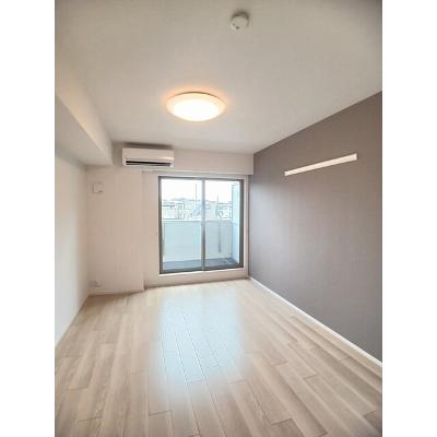 ローズメヌエット 203【管理NO：1-026137601-02030】 ★家具家電は申し込み後に搬入します★の物件画像
