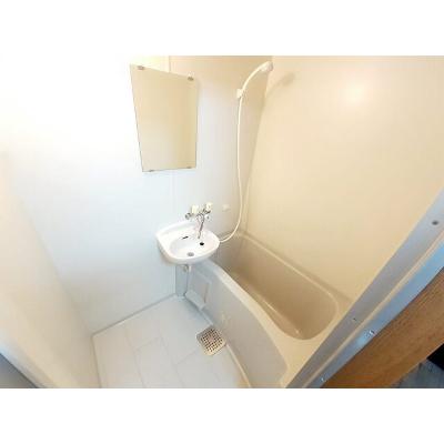 アビタシオン柳町 206【管理NO：1-009419501-02050】 ★家具家電は申し込み後に搬入します 2026年08月下旬入居可能の物件画像