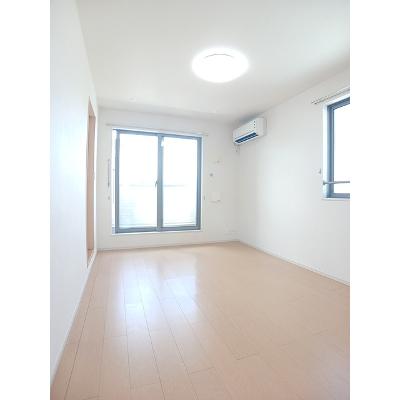Ｌｉｂｅｒｔｙ東合川 202【管理NO：1-021115601-02020】 ★家具家電は申し込み後に搬入します★の物件画像