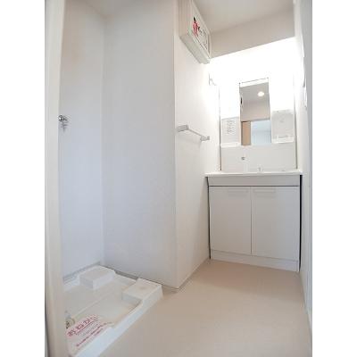 Ｌｉｂｅｒｔｙ東合川 202【管理NO：1-021115601-02020】 ★家具家電は申し込み後に搬入します★の物件画像