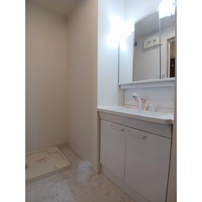 すみれ　ビューティー 101【管理NO：1-025732101-01010】 ★家具家電は申し込み後に搬入します★ ★2026年08月下旬入居可能★の物件画像