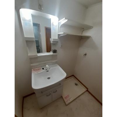 オアシスＢ 201【管理NO：1-014246802-02010】 ★家具家電は申し込み後に搬入します★ ★2026年10月中旬入居可能★の物件画像
