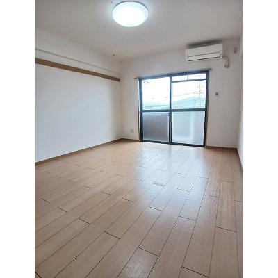 プレジール古国府 303【管理NO：1-007948701-03030】 ★家具家電は申し込み後に搬入します★の物件画像