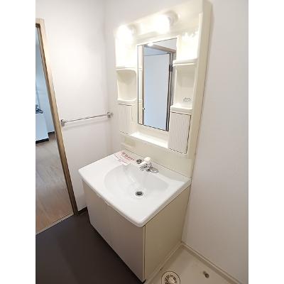フローラＢ 201【管理NO：1-007576802-02010】 ★家具家電は申し込み後に搬入します★の物件画像