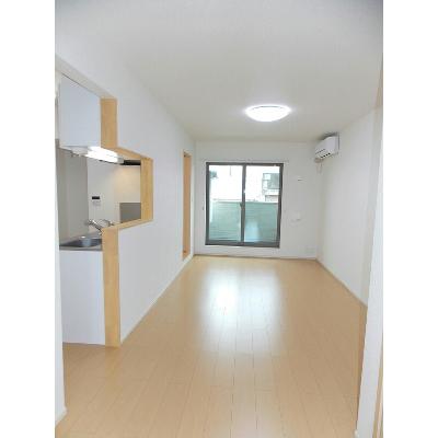 レジェンド春日 303【管理NO：1-018583501-03030】 ★家具家電は申し込み後に搬入します 2026年08月下旬入居可能の物件画像