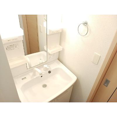 カーサ　フォレスタ 201【管理NO：1-016913701-02010】 ★家具家電は申し込み後に搬入します★の物件画像