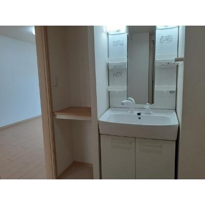 ローズパーク弐番館 102【管理NO：1-016871601-01020】 ★家具家電は申し込み後に搬入します 2026年09月上旬入居可能の物件画像