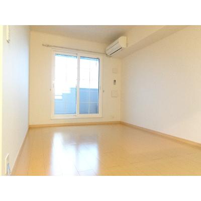 ブリ－ズアップル 202【管理NO：1-015543101-02020】 ★家具家電は申し込み後に搬入します★の物件画像