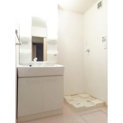 ブリ－ズアップル 202【管理NO：1-015543101-02020】 ★家具家電は申し込み後に搬入します★の物件画像