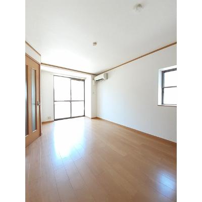 アウローラＢ 101【管理NO：1-011878102-01010】 ★家具家電は申し込み後に搬入します★ ★2026年11月下旬入居可能★の物件画像