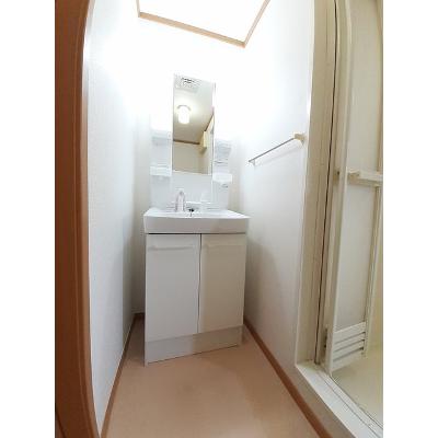 アウローラＢ 101【管理NO：1-011878102-01010】 ★家具家電は申し込み後に搬入します★ ★2026年11月下旬入居可能★の物件画像