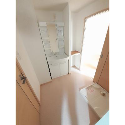 シュヴェスタ－　Ⅱ 102【管理NO：1-015309202-01020】 ★家具家電は申し込み後に搬入します 2026年09月上旬入居可能の物件画像